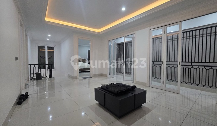Pondok Indah House 12x20 4 Bedroom Fully Furnished