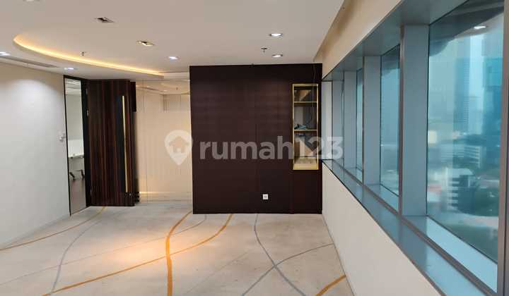 Disewakan Office Sudirman Kondisi Fitted Disewakan Office Sudirman Kondisi Fitted