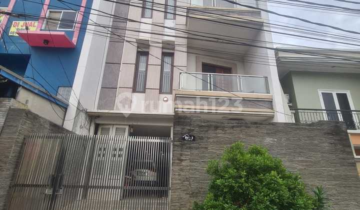 4-Story House in Bni46 Complex, Semi-Furnished, Granite
