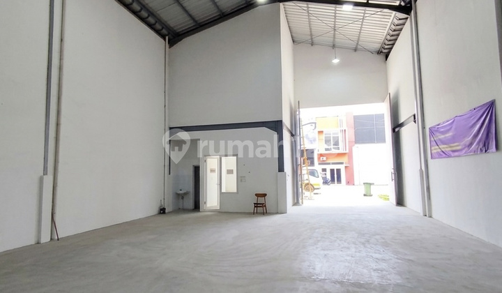 Disewakan Gudang Sentra Neglasari 10X28 Dekat Bandara Disewakan Gudang Sentra Neglasari 10X28 Dekat Bandara