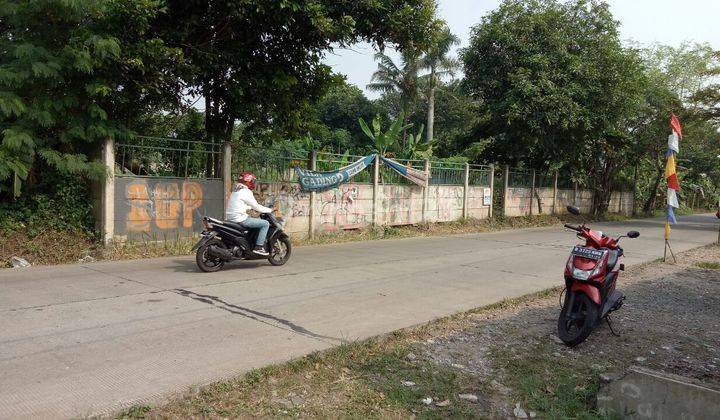 Tanah Kotak Dan Pagar Keliling di Pinggir Jalan Dekat Bsd City 2