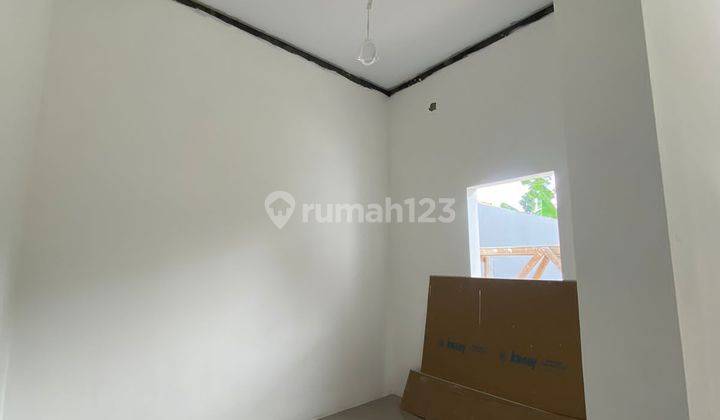 Rumah Minimalis Modern Di Dekat Stasiun Sudimara 4