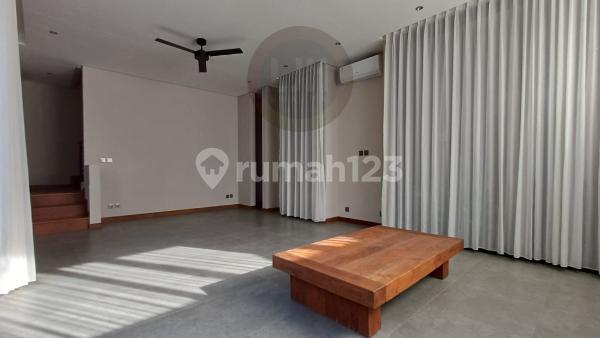 Beautiful Brand New 2 Storey House with Modern Design, 2 Bedrooms and Semi Furnished. Close to Living World and Sanur Area.