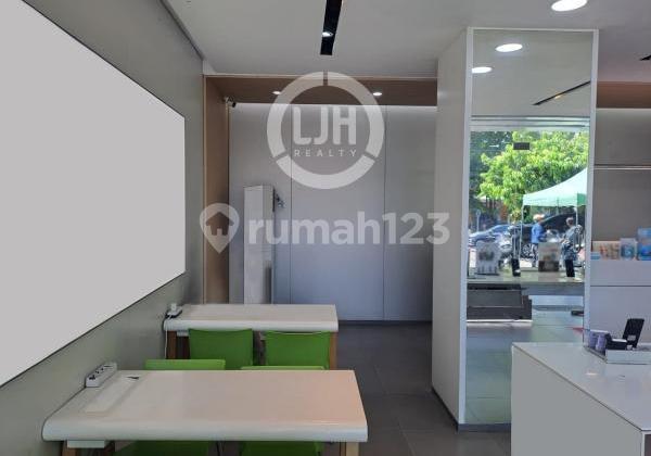 Rumah Toko di Kawasan Bisnis Teuku Umar, Denpasar, Akses Jalan Lebar, Dekat dengan Mall Level 21 dan Renon 2