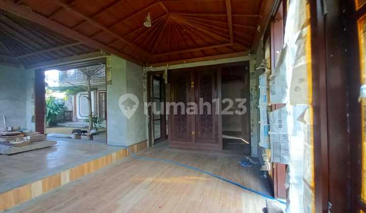 Villa For Sale With 6 Bedroom In Sukawati Gianyar Close To Bali Bird Park Bali Zoo and Central Ubud 2