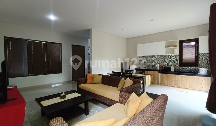 House Semi Villa in Residential Complex Jimbaran Close to Garuda Wisnu Kencana and Sidewalk Jimbaran House Semi Villa in Residential Complex Jimbaran Close to Garuda Wisnu Kencana and Sidewalk Jimbaran