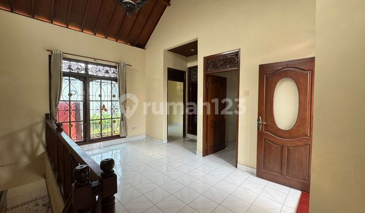 House In Residential Area, Tukad Balian, Renon, Denpasar, Close to Plaza Renon Mall, Renon Park and Sanur House In Residential Area, Tukad Balian, Renon, Denpasar, Close to Plaza Renon Mall, Renon Park and Sanur