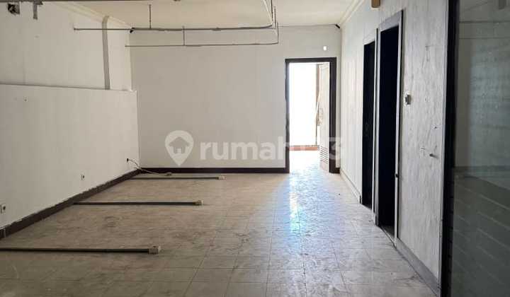 4 Storey Shophouse in Kuta Commercial Area. Close to Kuta Beach and Ngurah Rai Airport 4 Storey Shophouse in Kuta Commercial Area. Close to Kuta Beach and Ngurah Rai Airport