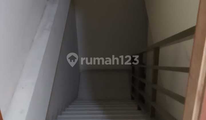 Ruko 3 Gandeng Veteran Tanah Kusir Jakarta Selatan 4