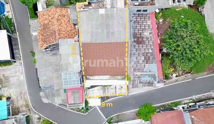 For Sale: 11-Door Boarding House and 2-Door Kiosk 2