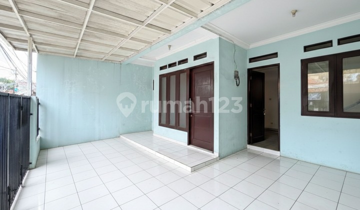 Rumah Siap Huni Akses 2 Mobil di Tebet 2