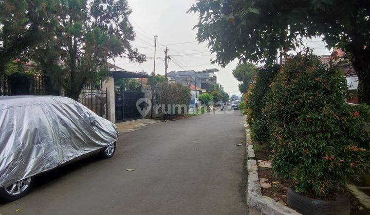 Rumah Pinggir Jalan Dekat Sekolah 2