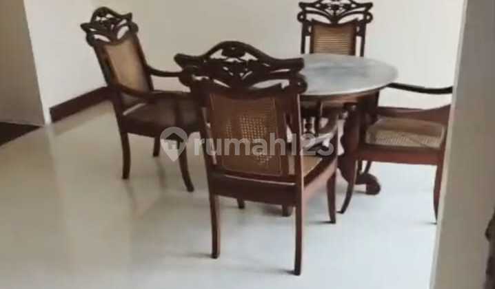 Rumah Cantik Tengah Kota Bogor 2