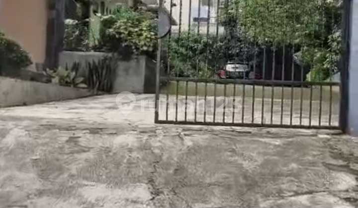 Beli Rumah Dapat Tanah Luas Cocok Untuk Investasi 1