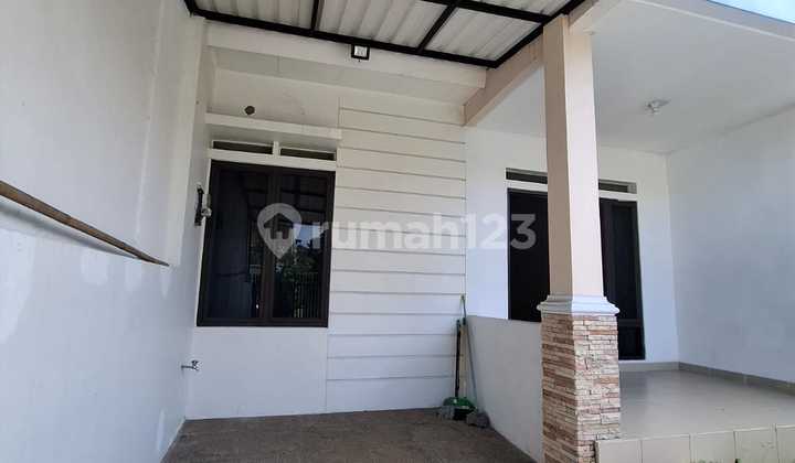 Own a Minimalist House, Strategic Location, and Price Below 1 Billion 2