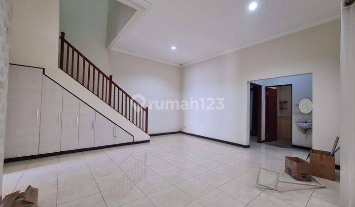 Rumah Lantai Bagus Minimalis Semi Furnish Taman Nginden Intan 2