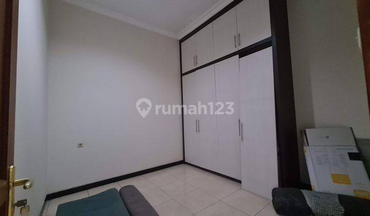 Rumah Lantai Bagus Minimalis Semi Furnish Taman Nginden Intan 2