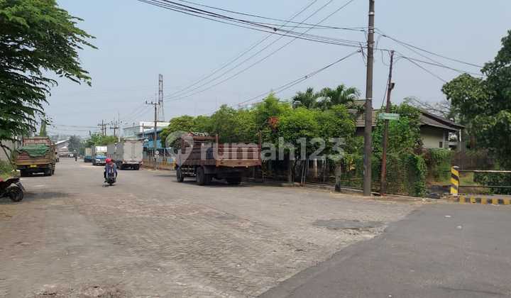 Sold Used Factory, Trosoboh, Taman Sepanjang Sidoarjo
