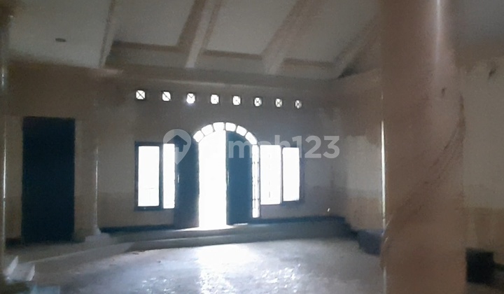 Rumah Butik Kantor Gudang di Jalan Mujair Dekat Pasar Dan Masjid 3