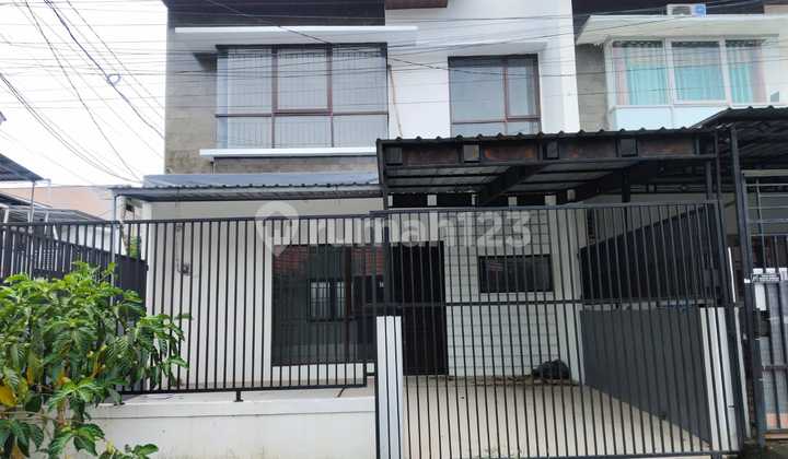 Minimalist House Near Allaudin and Pettarani Minimalist House Near Allaudin and Pettarani