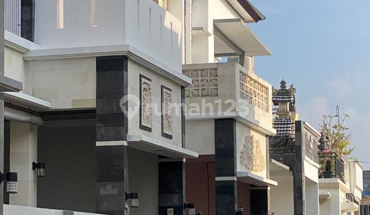 Siap Huni Rumah 2 Lantai Furnish Dekat Mall Living World Gp