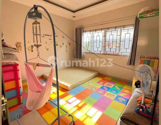 3-Story Ready-to-Occupy House in West Denpasar Ev 2