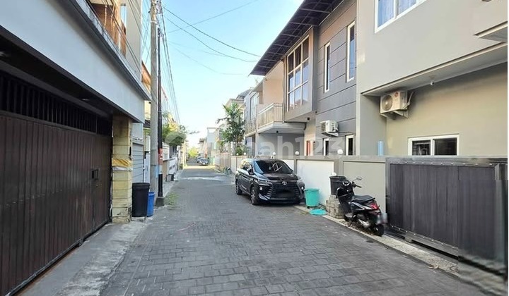 Rumah 3 Lantai Siap Huni Di Denpasar Barat Ev