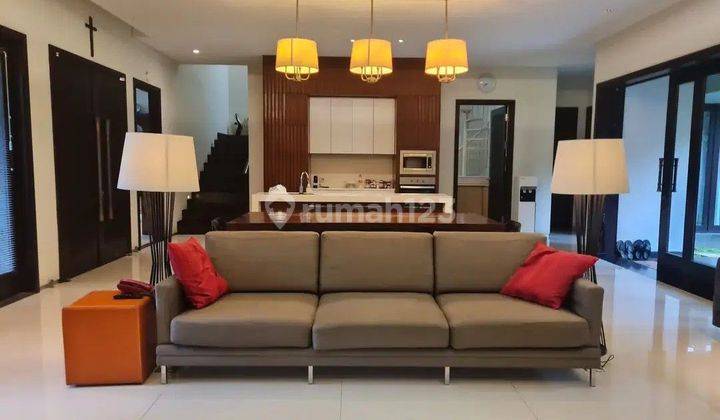 Jual Cepat! Rumah Lux di Setraduta Bandung Setra Sari Sutami 2