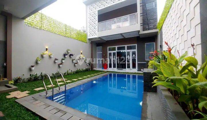 Rumah With Swimming Pool di Budi Indah Setiabudi Bandung Cipaku  1