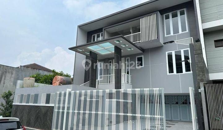 Rumah Baru di Setraduta Bandung Pasteur Setrasari Sutami 1