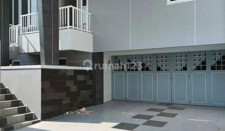 Rumah Baru di Setraduta Bandung Pasteur Setrasari Sutami 2