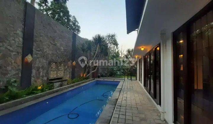 Rumah Lux With Swimming Pool di Hegarmanah Setiabudi Ciumbuleuit 1