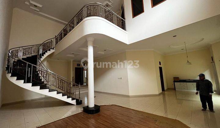 Jual Cepat! Rumah di Setraduta Pasteur Bandung Setra Sari Sutami  1