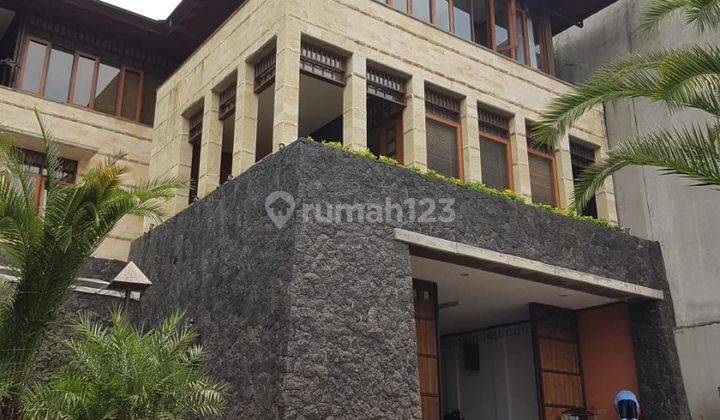 Rumah Mewah Setraduta Bandung Setra Sari Sutami Pasteur  1