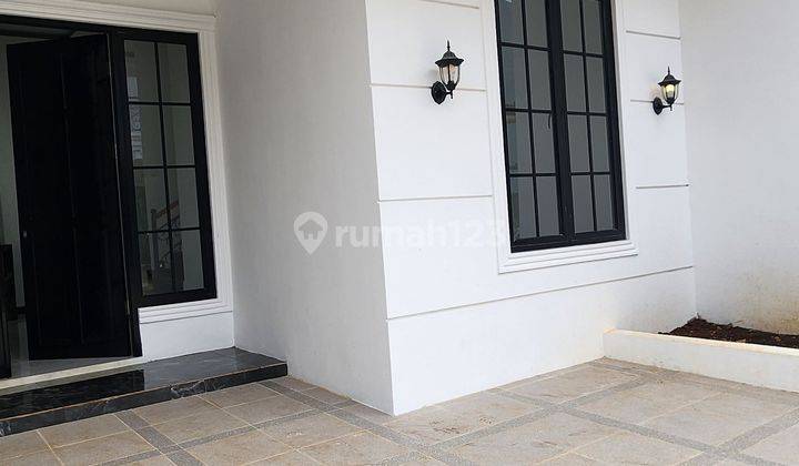 Di Jual Rumah American Clasic Dekat Pintu Toll Kukusan Nempel Jagakarsa 2 Lantai 2