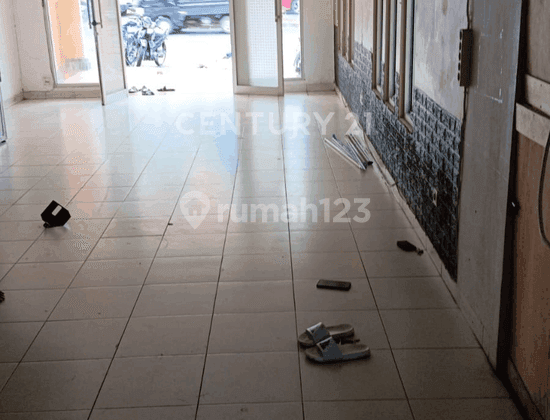 Ruko Siap Huni Pakai Sudah Rapi Sekali 2 Lantai Lembah Hijau 2