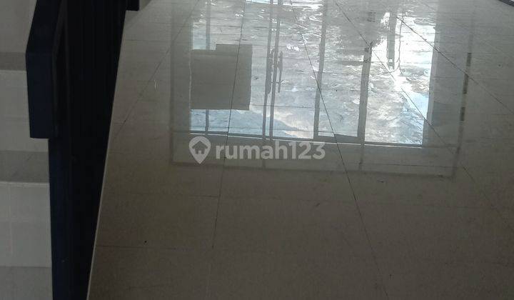 Disewakan ruko baru bagus dan murah dekat pintu tol Karawang Barat 3
