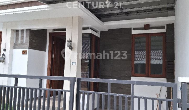 Ready-to-Occupy House in Pondok Bambu, Duren Sawit, East Jakarta