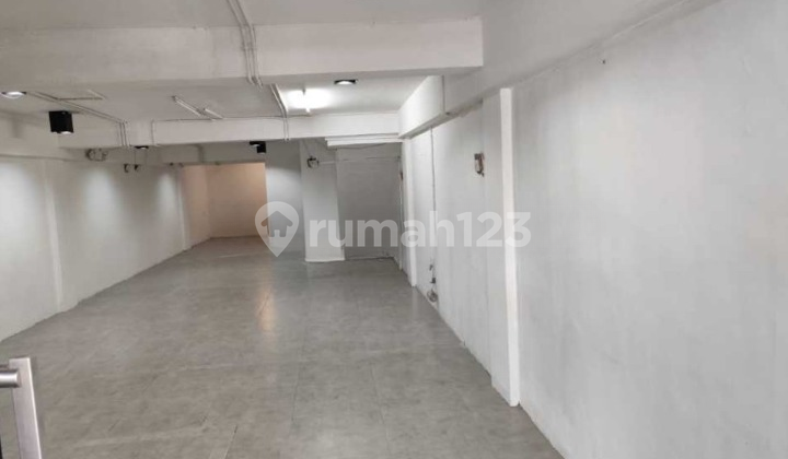 For Rent: Daan Mogot Shop House, Size 5X32 Meters 2