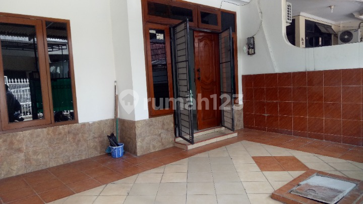 Di Sewa Rumah Standard, Sunter, Luas 6 X 16M