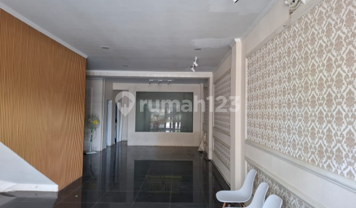 Di jual Ruko 3 lantai, Taman Surya, 3 lantai Di jual Ruko 3 lantai, Taman Surya, 3 lantai
