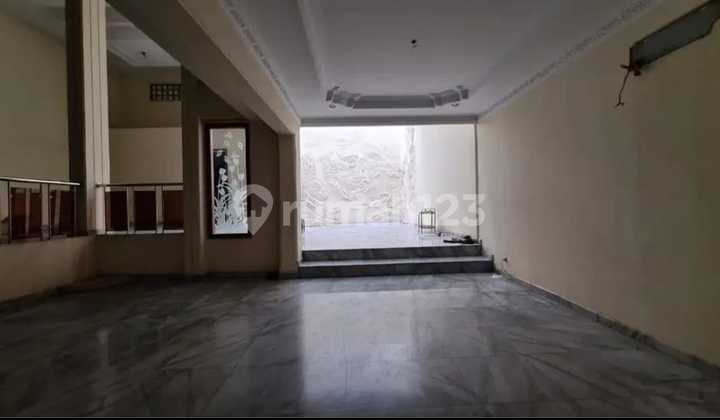 Di sewa atau di jual Rumah Sunter, Luas 324m