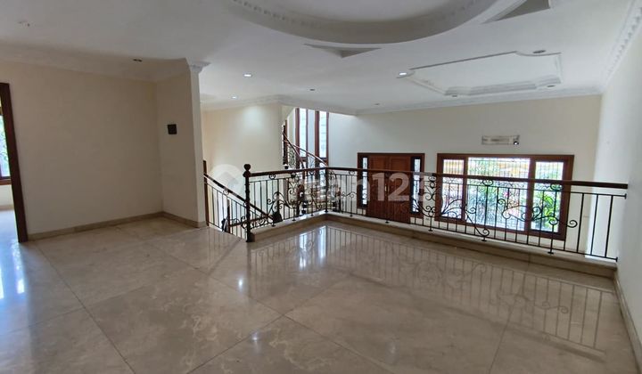 For Rent or For Sale House Kelapa Gading Land Area 329M