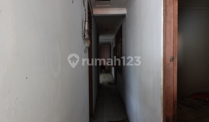 Rumah ex kost Pasar baru, Luas 8 x 30m 2