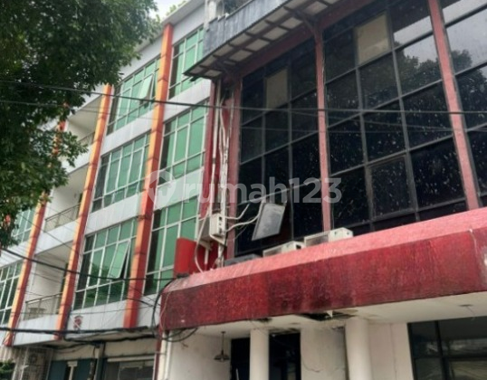 Disewa Ruko Menteng, Luas 390 Meter