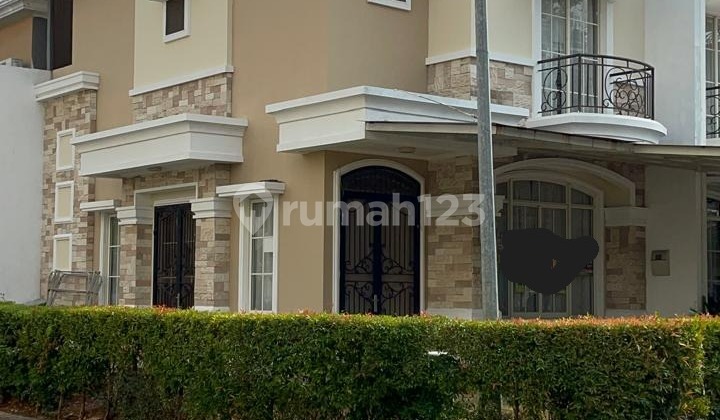 Ready-to-Occupy Europe Cluster House, Green Lake City