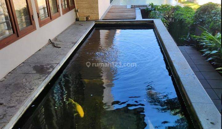 Dijual Cepat Rumah Mewah+kolam Renang di Komp.elit Setraduta 2