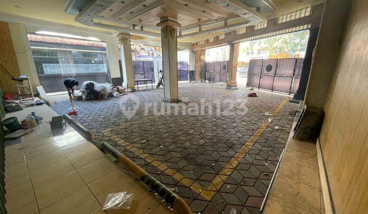 For Sale Fast 4-Story Building Suitable for Business on Buah Batu Main Road, Bandung 2