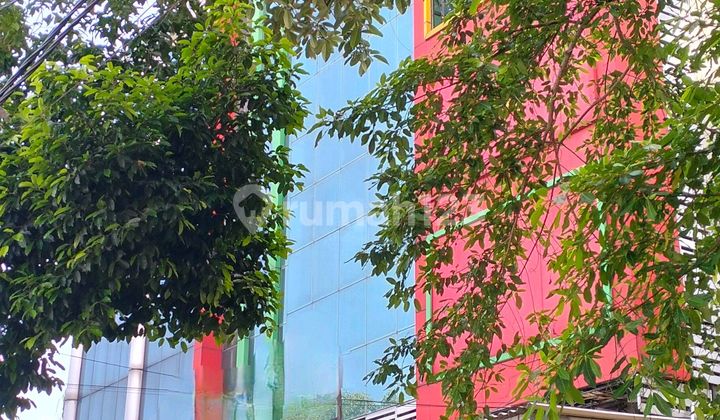 Ruko di Jl. Mampang Prapatan Raya 73, Duren Tiga, Pancoran, Kota Jakarta Selatan, DKI Jakarta, Indonesia, 12760, Mampang Prapatan 286.0 m² Unfurnished HGB