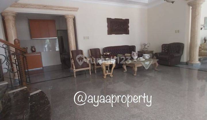 Rumah Halaman Besar Wijaya Kebayoran Baru 1